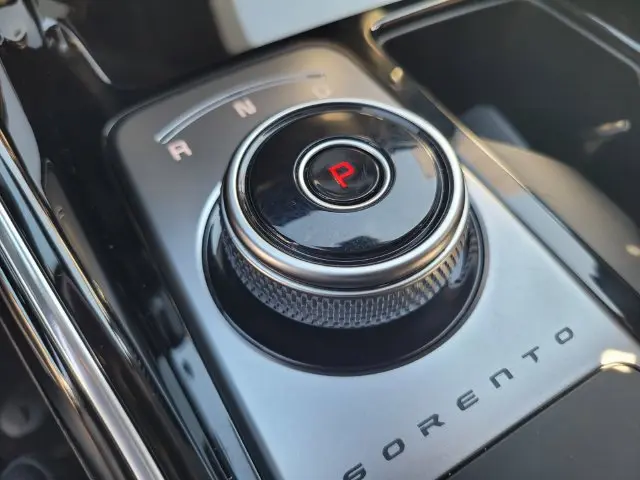 2023 Kia Sorento - $36,573