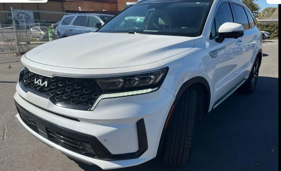 2022 Kia Sorento - $26,398