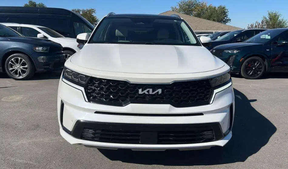 2022 Kia Sorento - $26,398