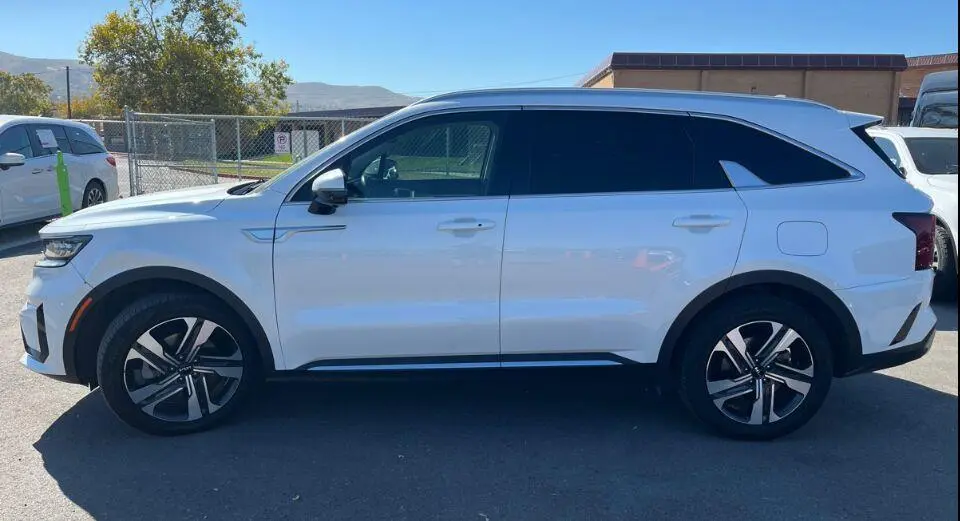 2022 Kia Sorento - $26,398