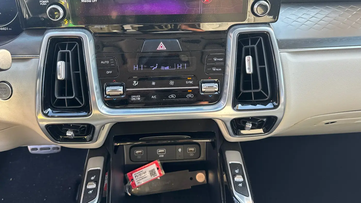 2023 Kia Sorento Plug-In Hybrid SX Prestige