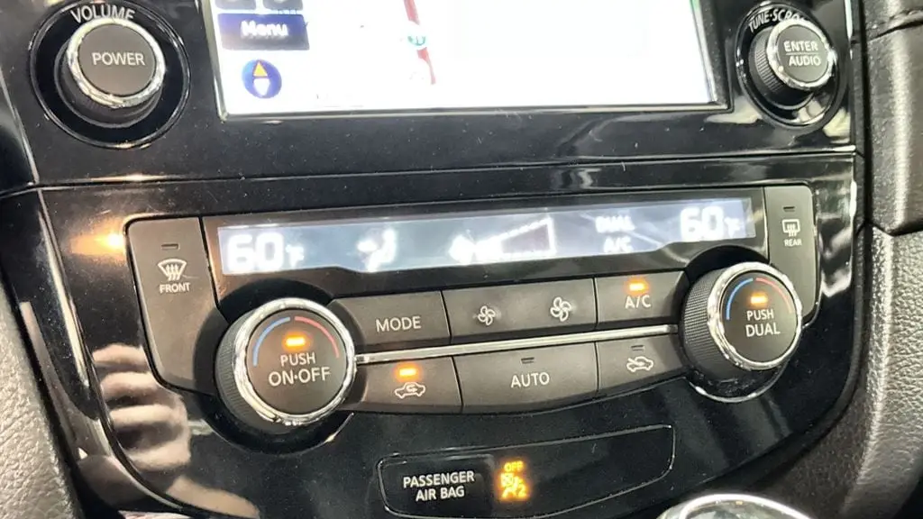 2017 Nissan Rogue S