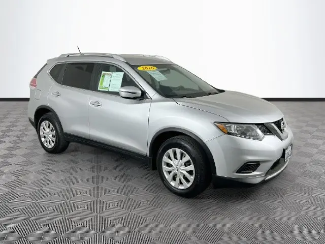 2016 Nissan Rogue - $10,900