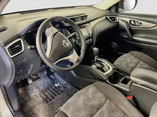 2016 Nissan Rogue - $10,900