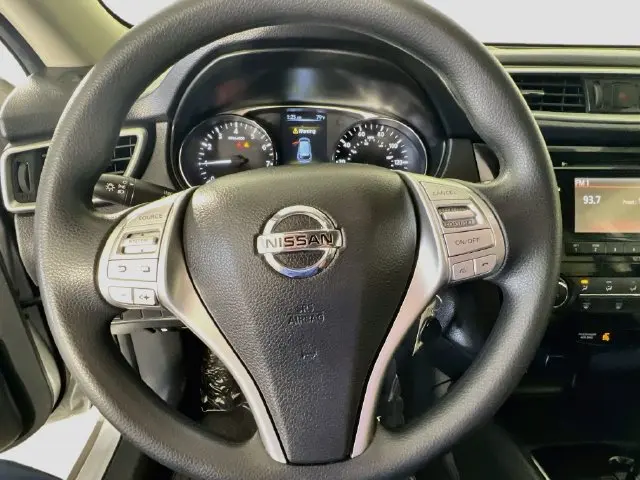 2016 Nissan Rogue - $10,900