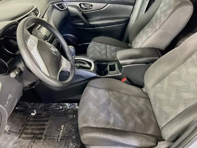 2016 Nissan Rogue - $10,900
