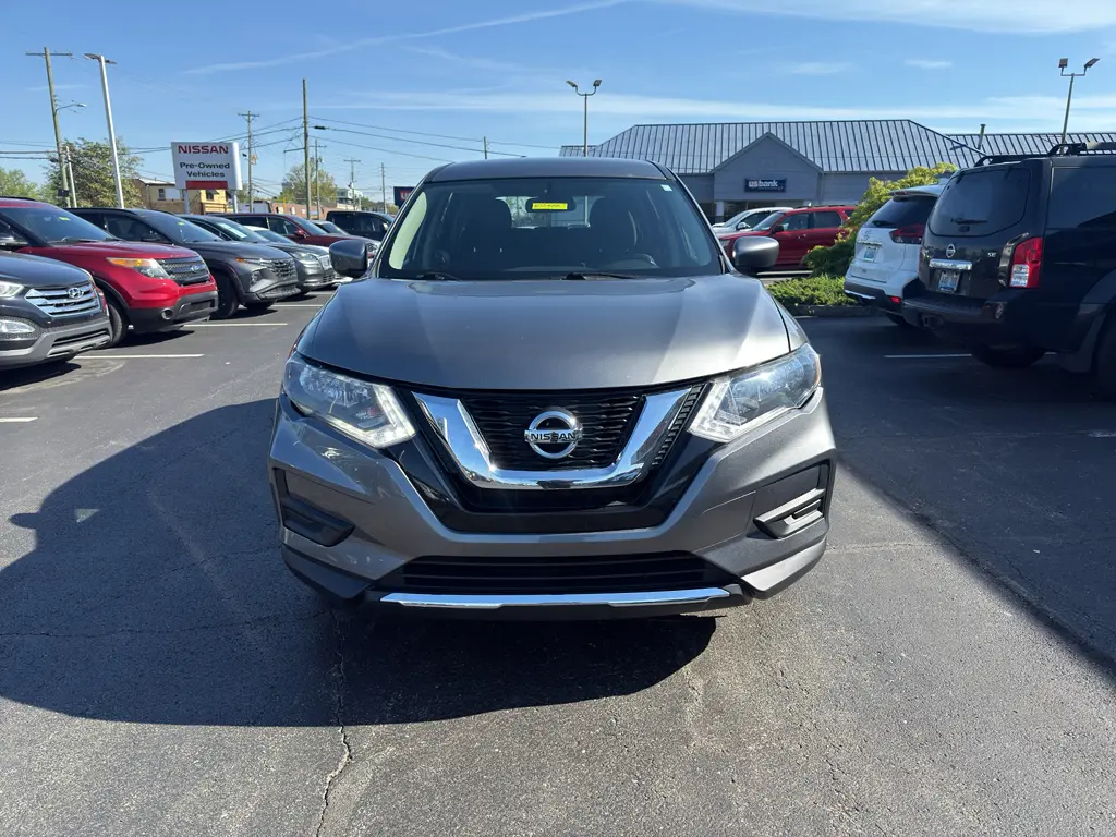 2017 Nissan Rogue - $8,995