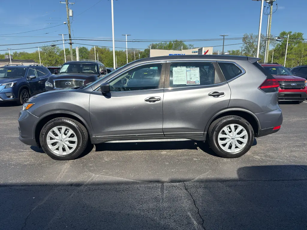 2017 Nissan Rogue - $8,995