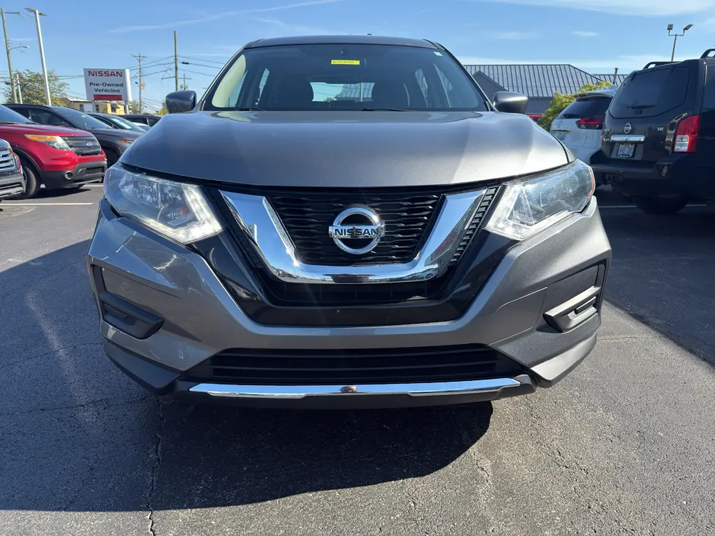 2017 Nissan Rogue - $8,995