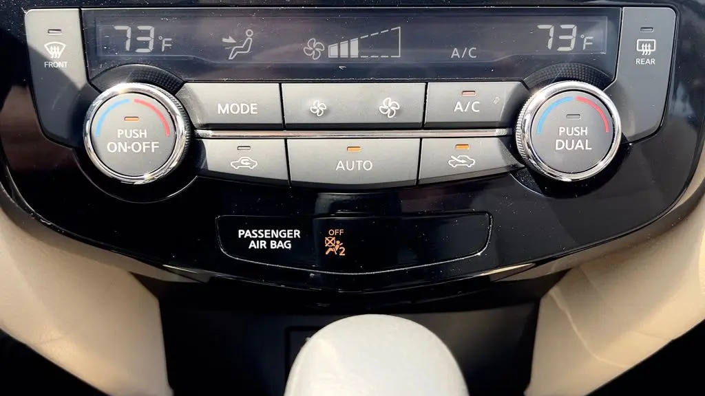 2016 Nissan Rogue S