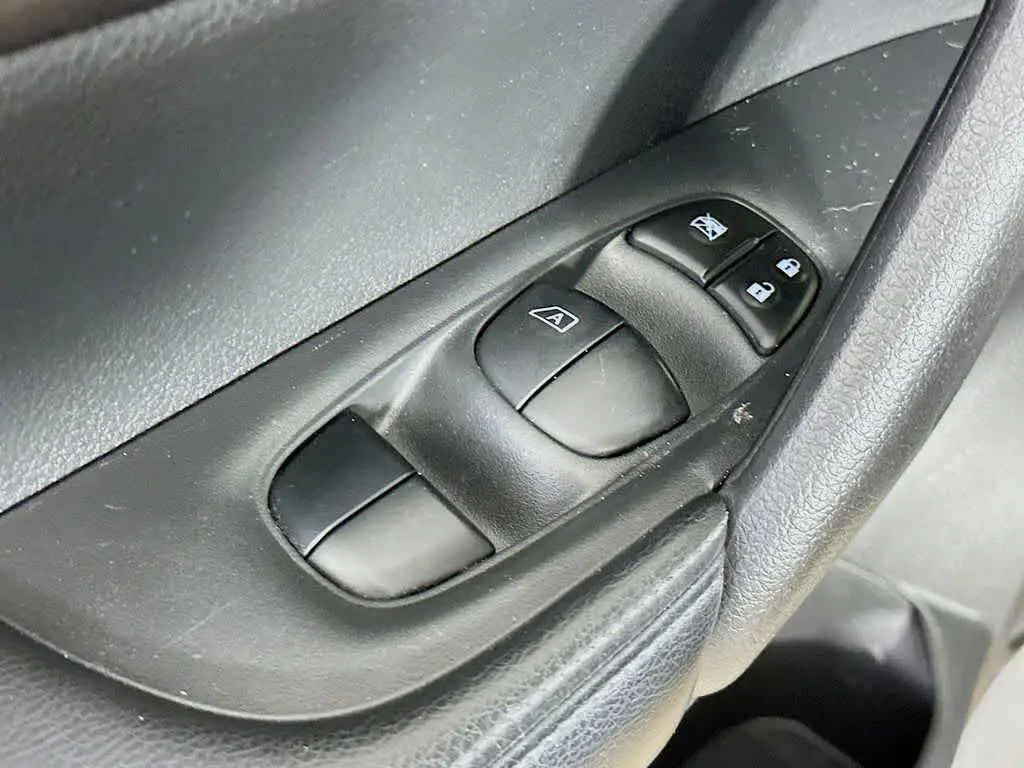2016 Nissan Rogue - $6,453
