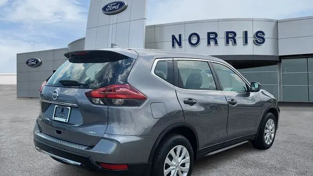 2018 Nissan Rogue S