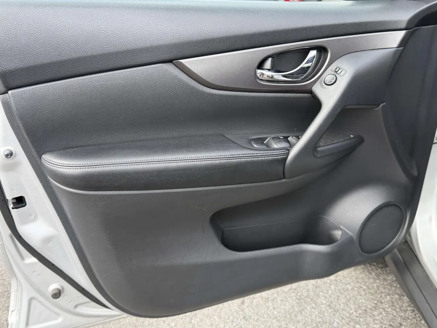2015 Nissan Rogue - $12,348