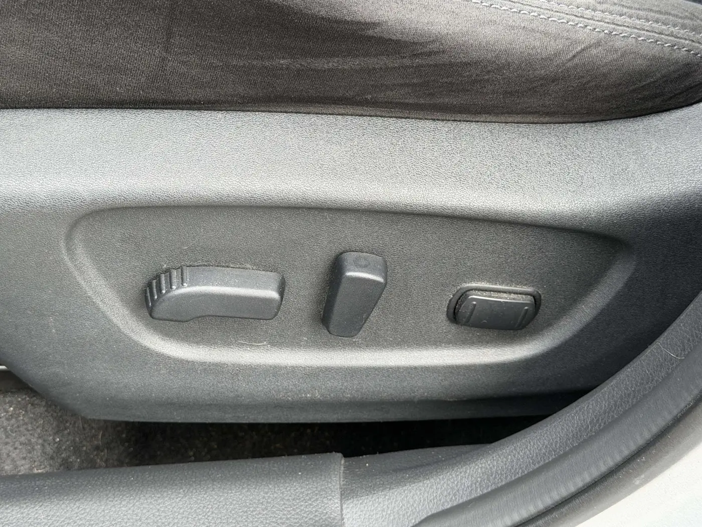 2015 Nissan Rogue - $12,348
