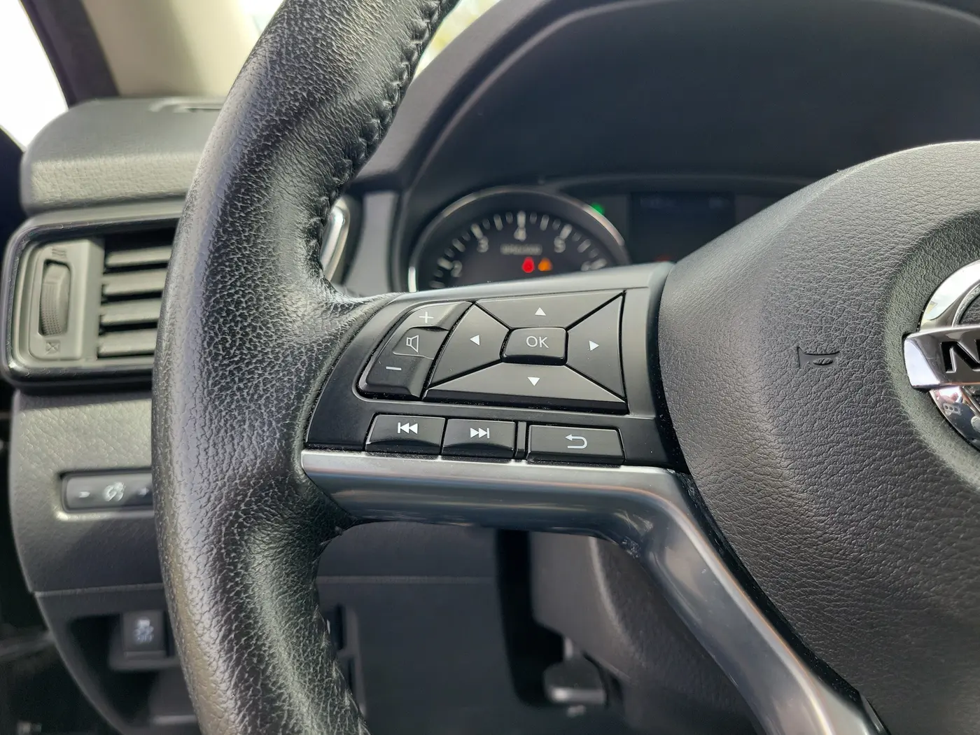 2020 Nissan Rogue - $16,983