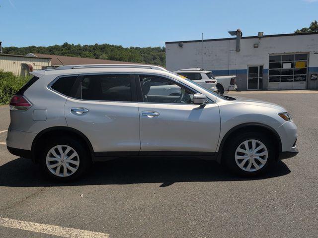 2016 Nissan Rogue - $11,532