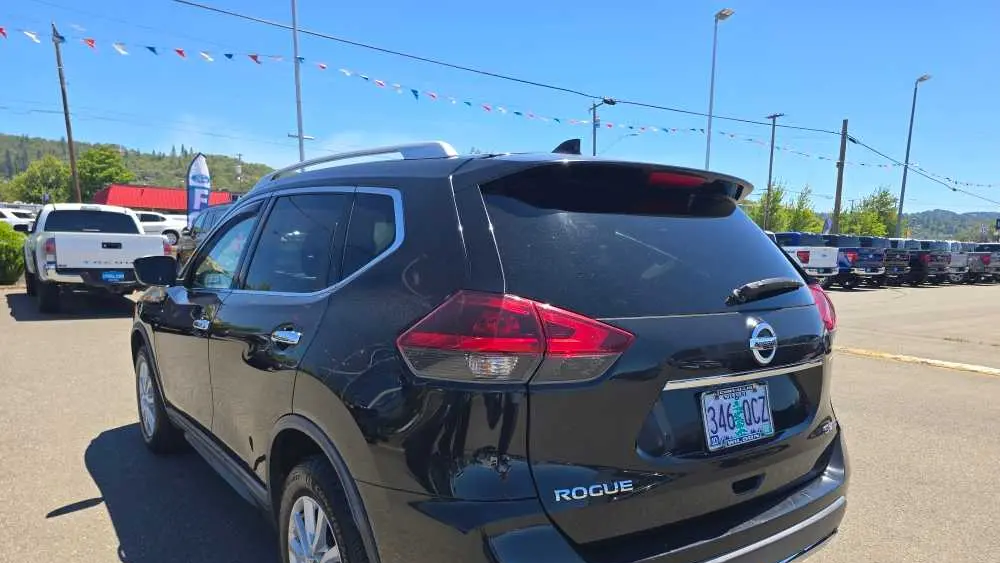 2018 Nissan Rogue S