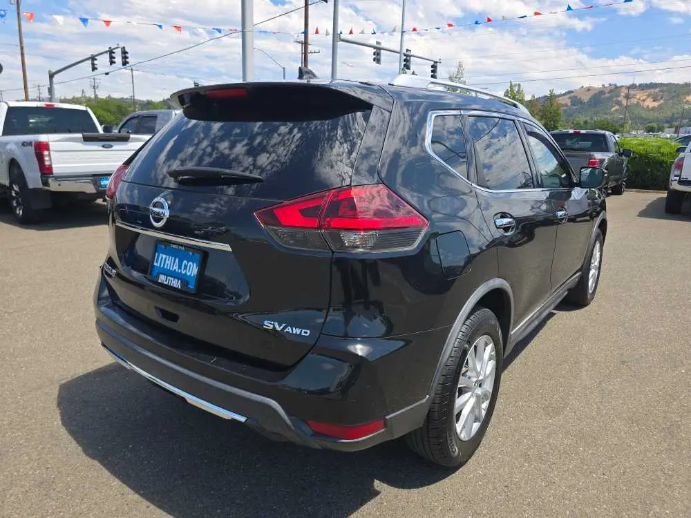 2018 Nissan Rogue - $15,249