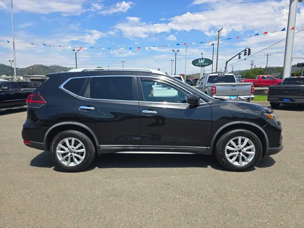 2018 Nissan Rogue - $15,249