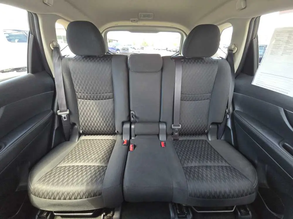2018 Nissan Rogue - $15,249