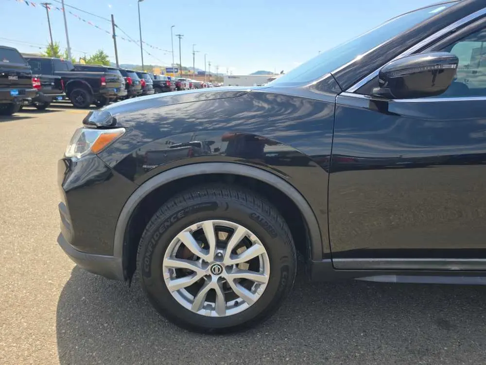 2018 Nissan Rogue - $15,249