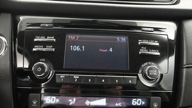 2017 Nissan Rogue SV