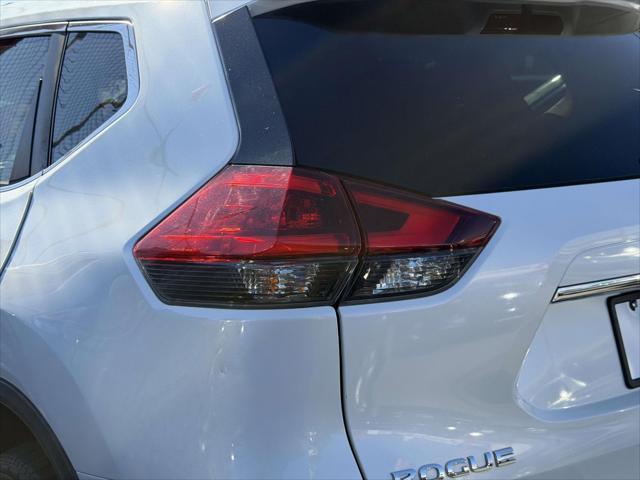 2018 Nissan Rogue - $12,738