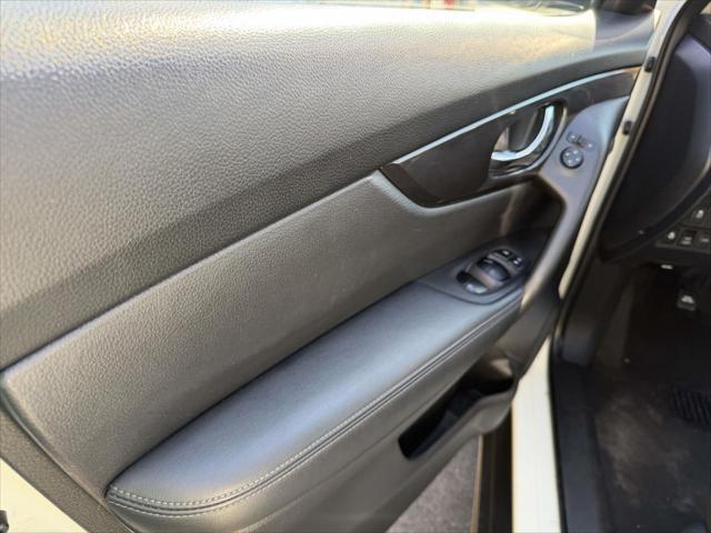 2018 Nissan Rogue - $12,738