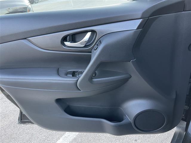 2018 Nissan Rogue - $8,395