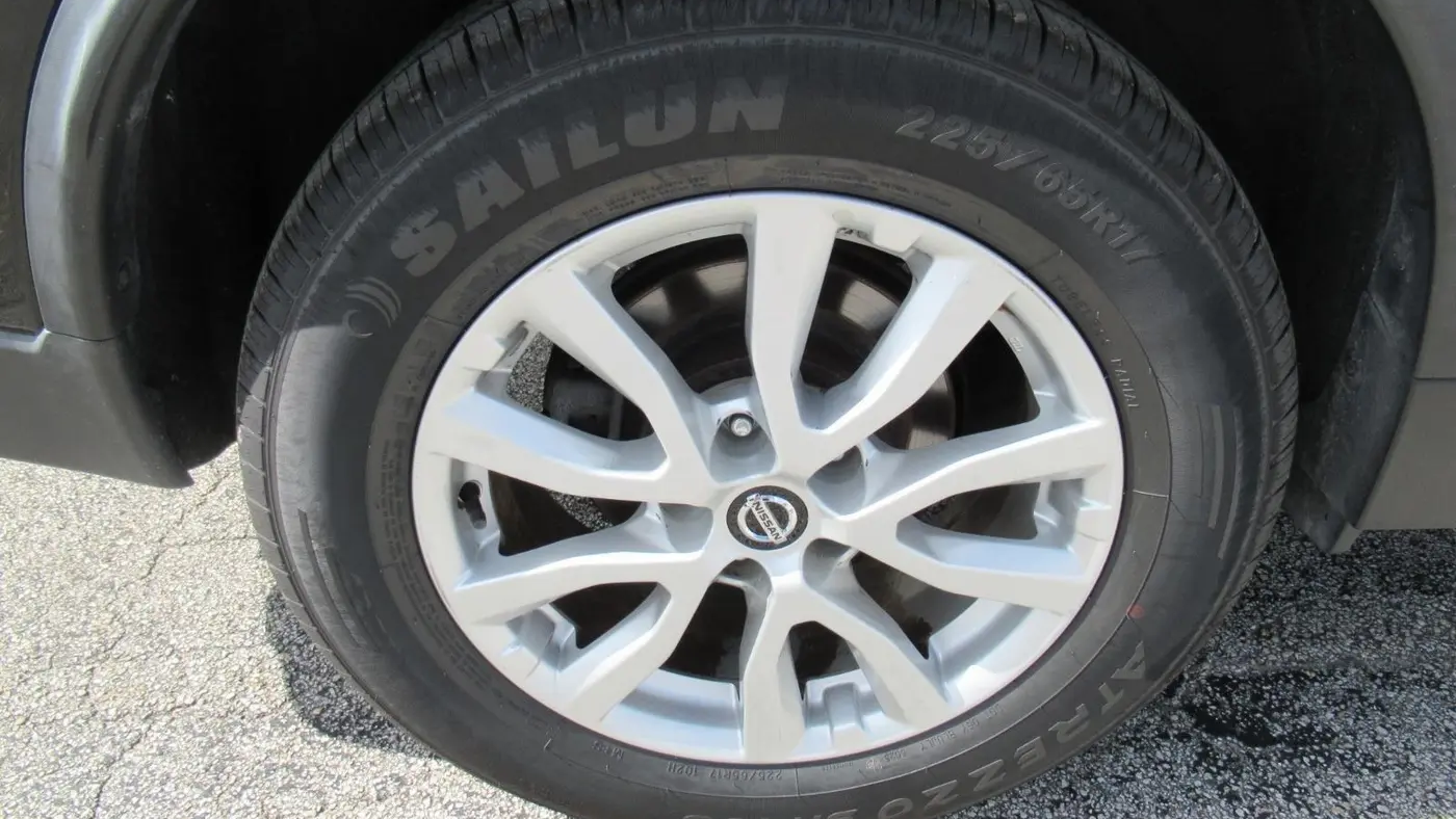 2019 Nissan Rogue S