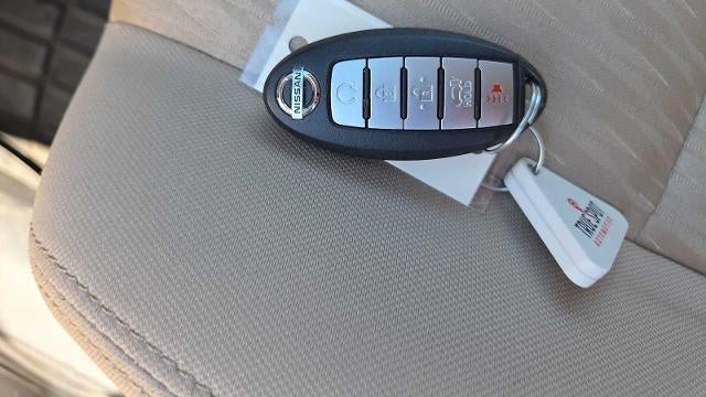 2017 Nissan Rogue S