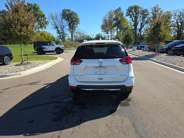 2018 Nissan Rogue - $10,000