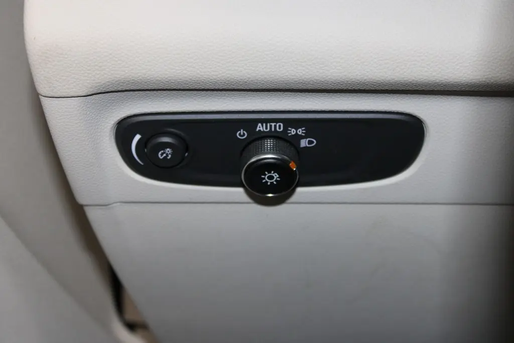 2023 Buick Envision - $26,728