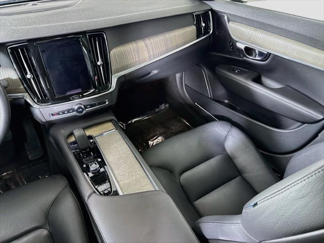 2023 Volvo S90 - $35,998