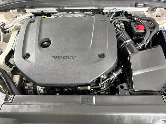 2023 Volvo S90 - $35,998