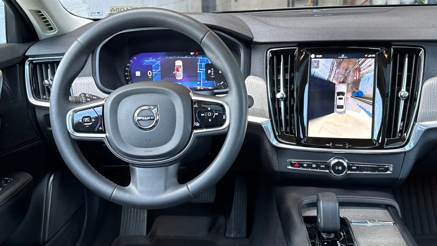 2023 Volvo S90 B6 Plus