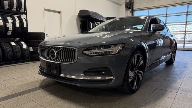 2023 Volvo S90 B6 Plus