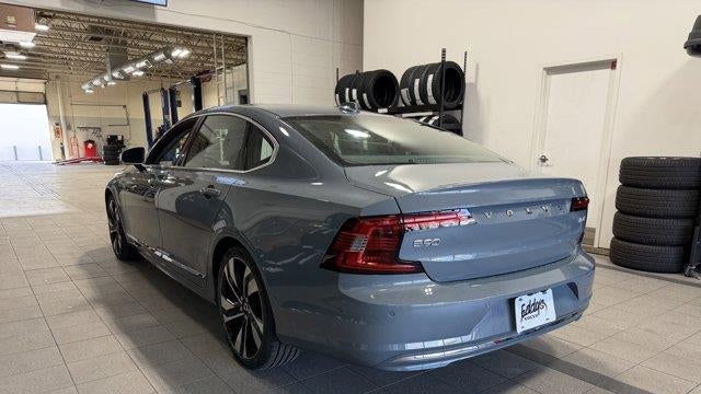 2023 Volvo S90 B6 Plus