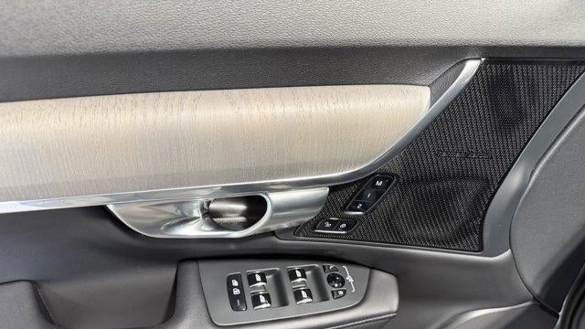 2023 Volvo S90 B6 Plus