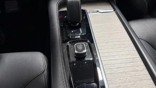 2023 Volvo S90 B6 Plus