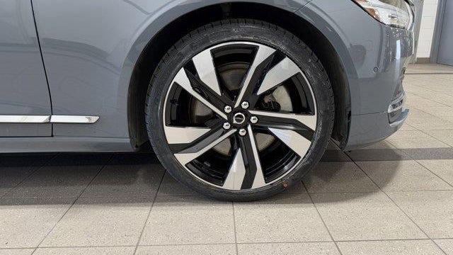 2023 Volvo S90 B6 Plus