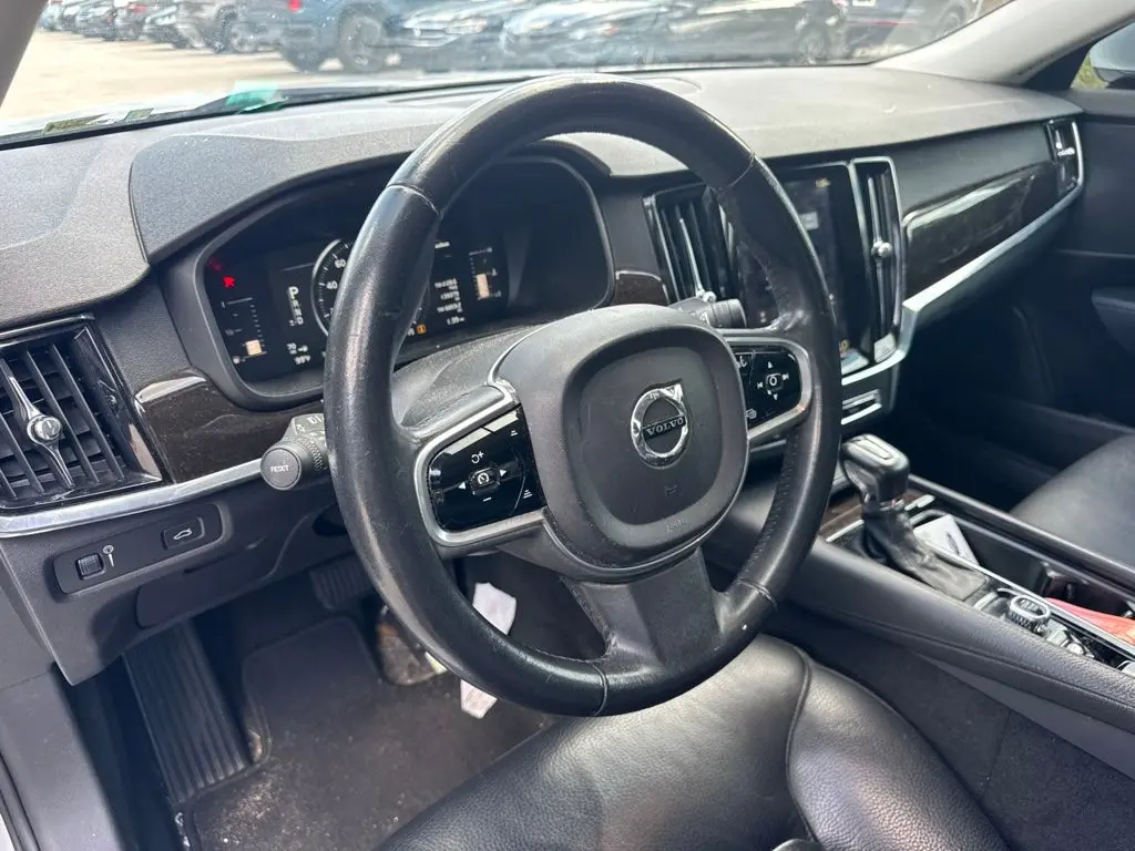 2018 Volvo S90 - $8,497