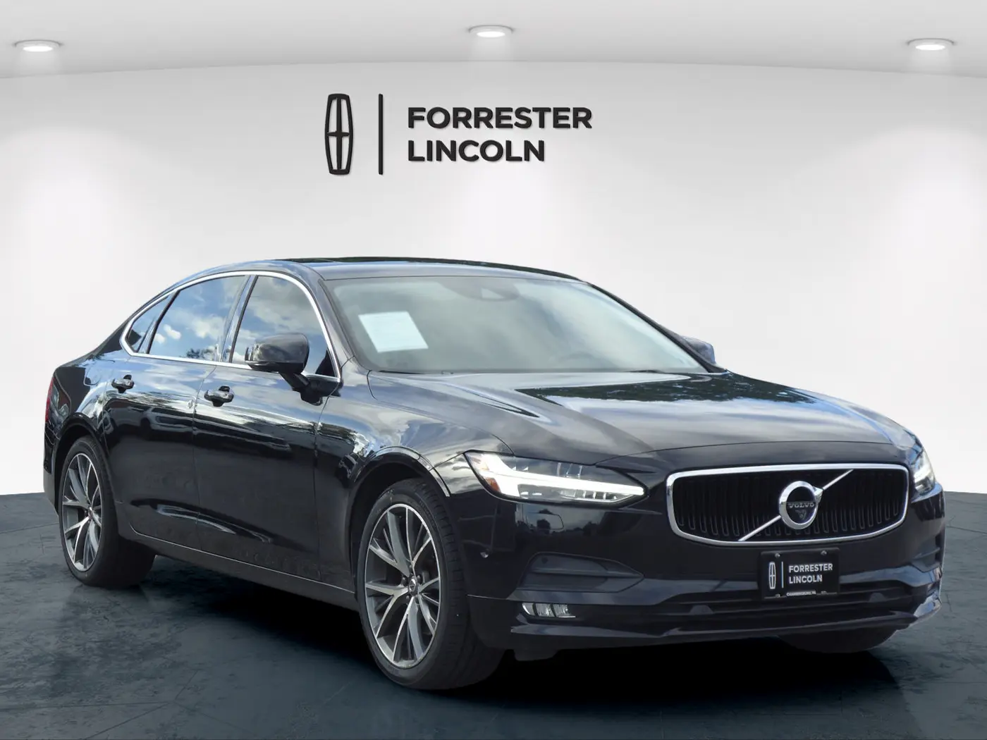 2018 Volvo S90 - $16,500