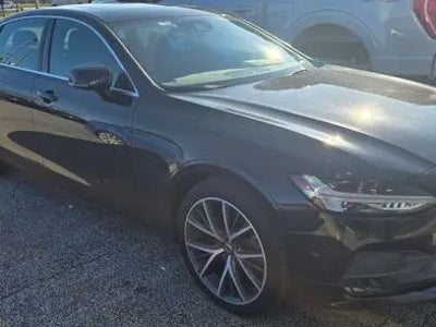 2018 Volvo S90 AWD T6 Momentum 4DR Sedan