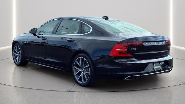 2019 Volvo S90 T6 Momentum