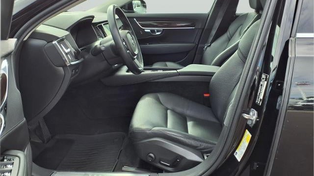 2019 Volvo S90 T6 Momentum