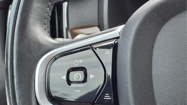 2019 Volvo S90 T6 Momentum