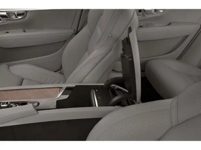 2019 Volvo S90 - $18,500
