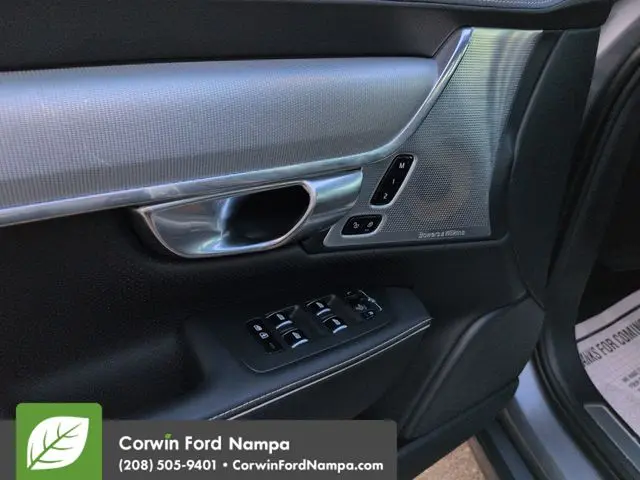 2020 Volvo S90 - $24,582