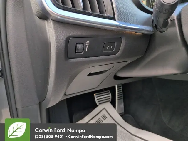 2020 Volvo S90 - $24,582